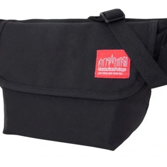 NEW RED Manhattan Portage Messenger Crossbody Bag - Picture 2 of 14